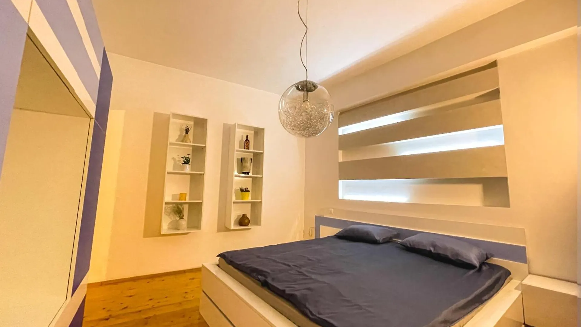 Spacious Flat On Sofia'S Main Street Bulgaria