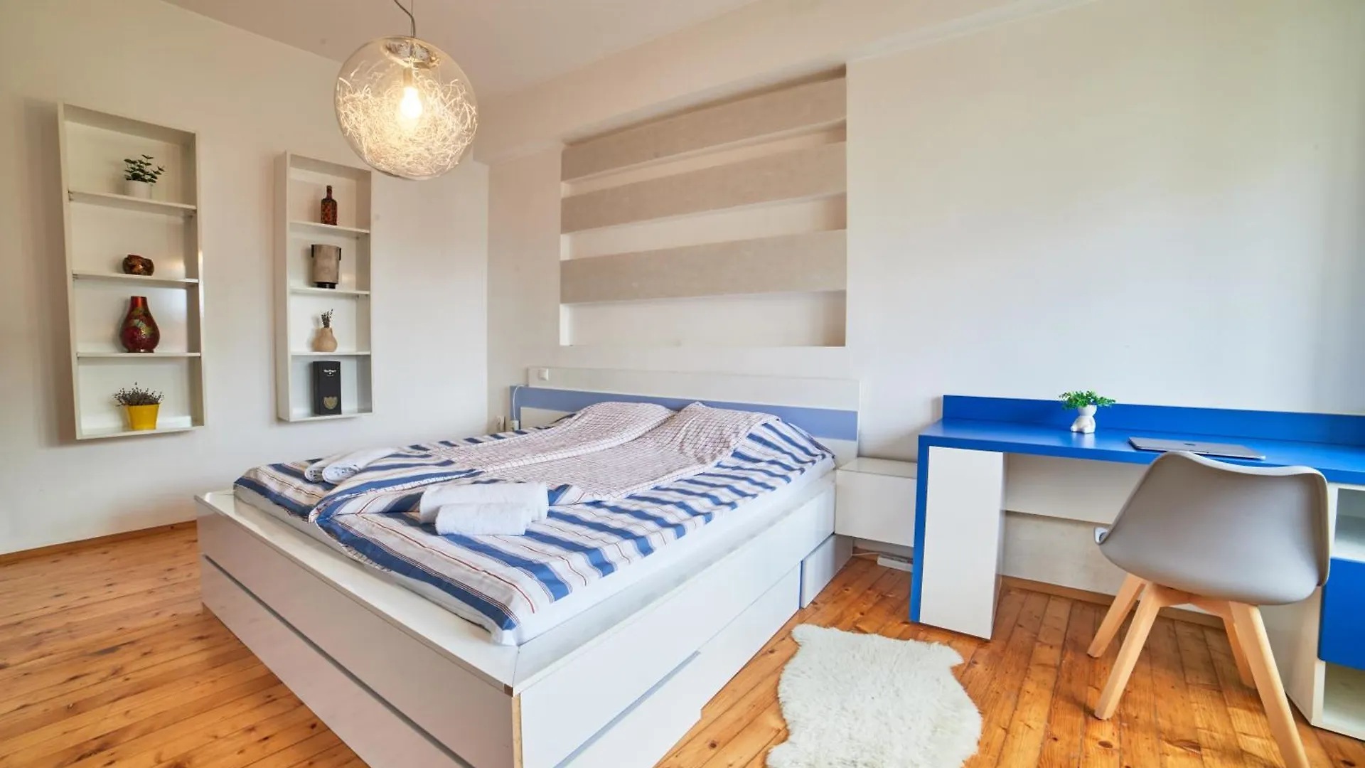 Spacious Flat On Sofia'S Main Street 0*, 소피아 불가리아