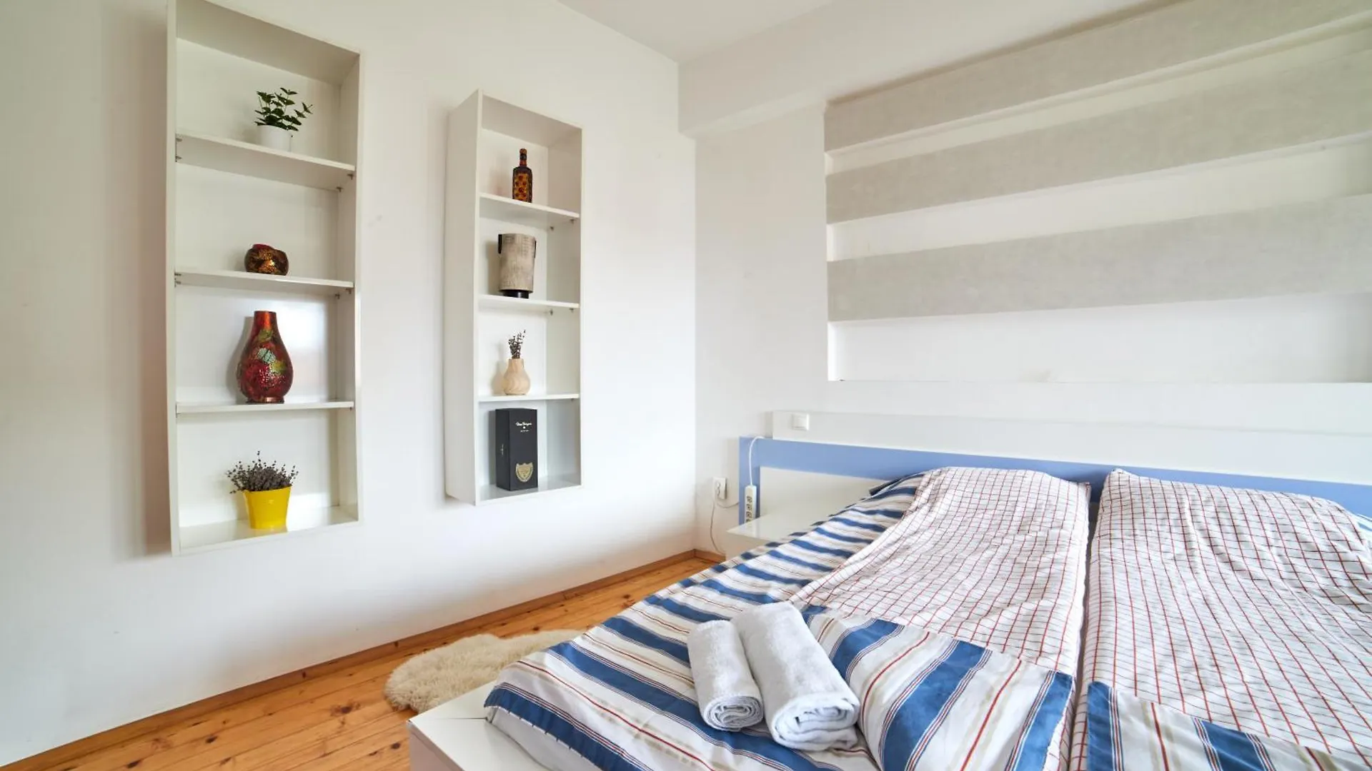 아파트 Spacious Flat On Sofia'S Main Street